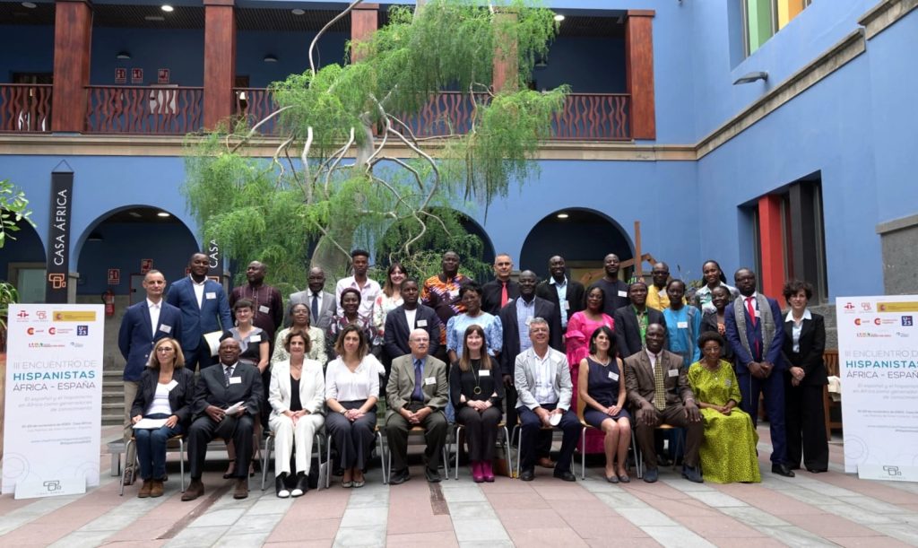 Foto de familia del III Encuentro de Hispanistas África-España